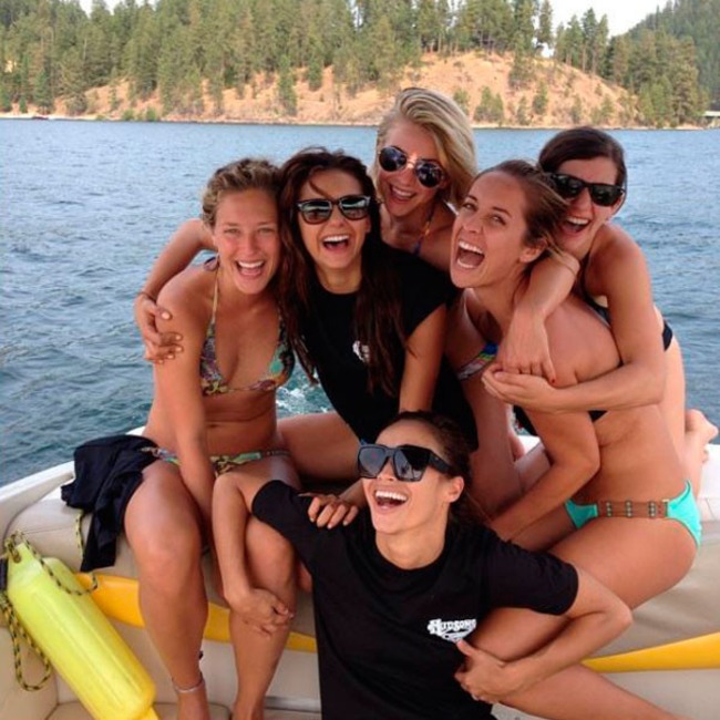 Julianne Hough, Nina Dobrev